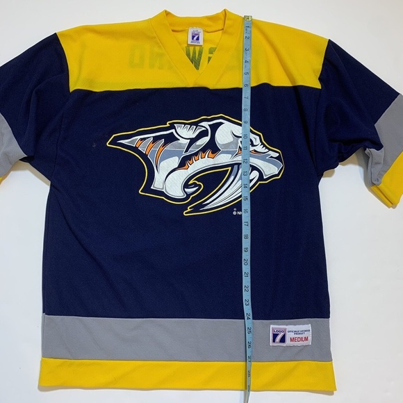 Vintage Nashville Predators NHL Ice Hockey Logo 7 David Legwand Jersey Medium - Picture 11 of 12